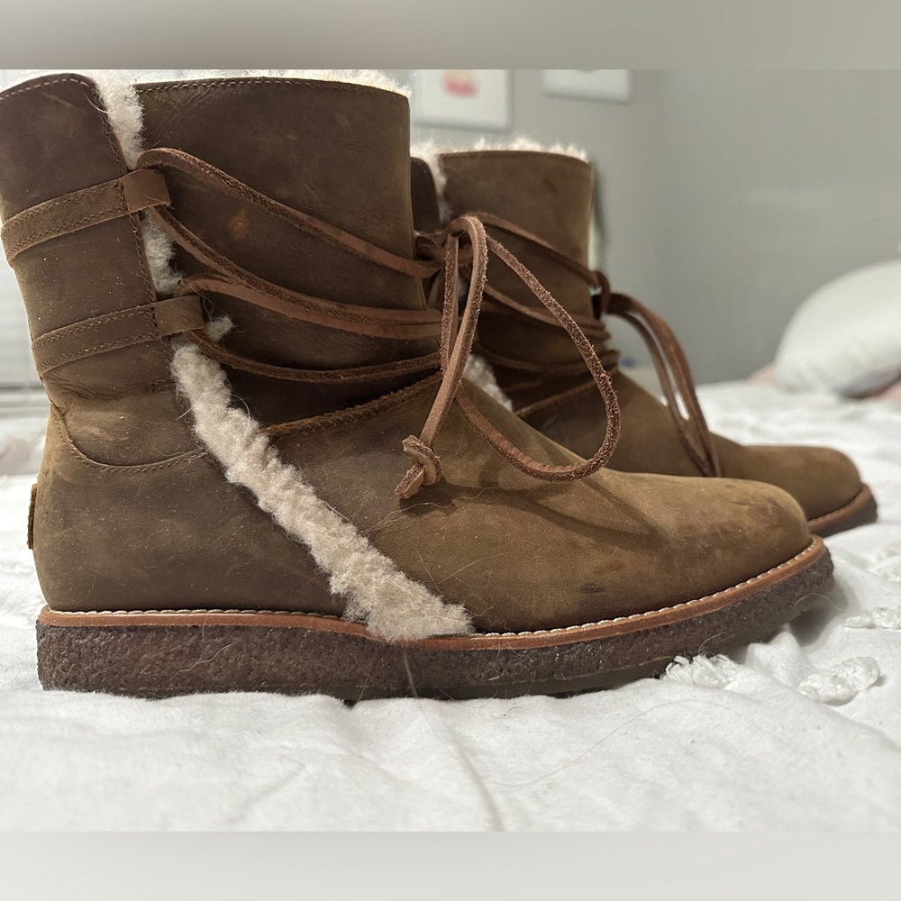UGG Size 7 Brown Boots, like new, worn once (bought wrong size). So cute
